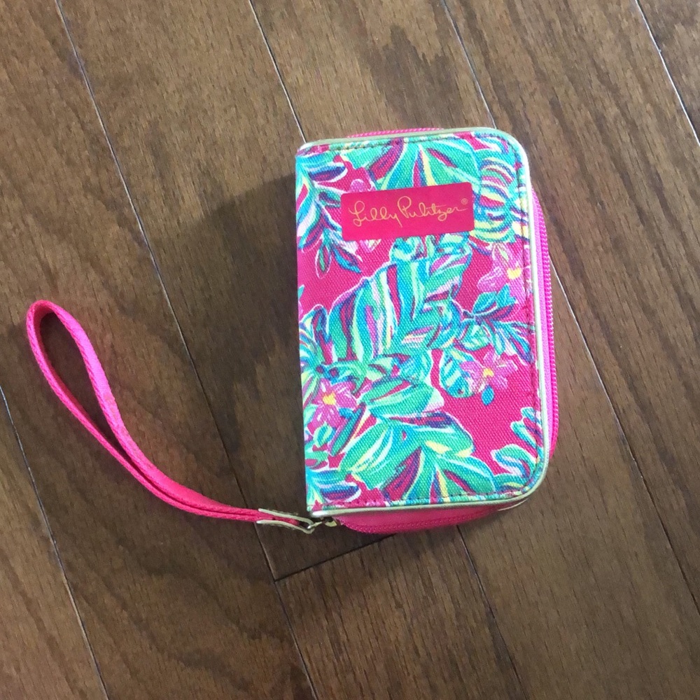 Lilly Pulitzer Jungle tumble palm wallet